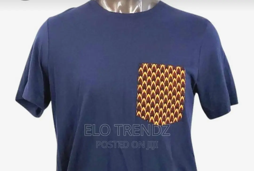 Roundneck Tshirt