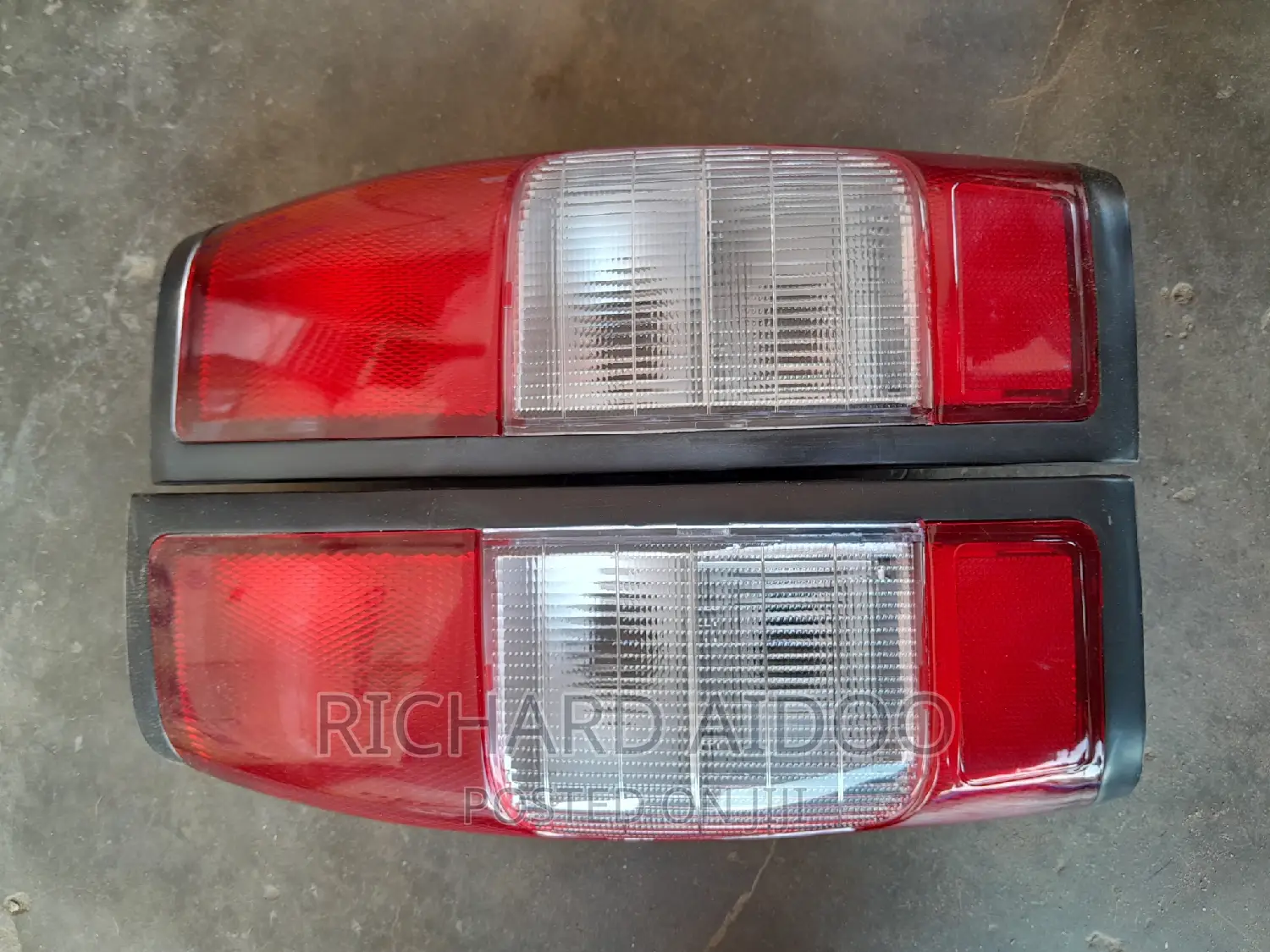 Nissan Hardbody 2005/2016 Taillight Available