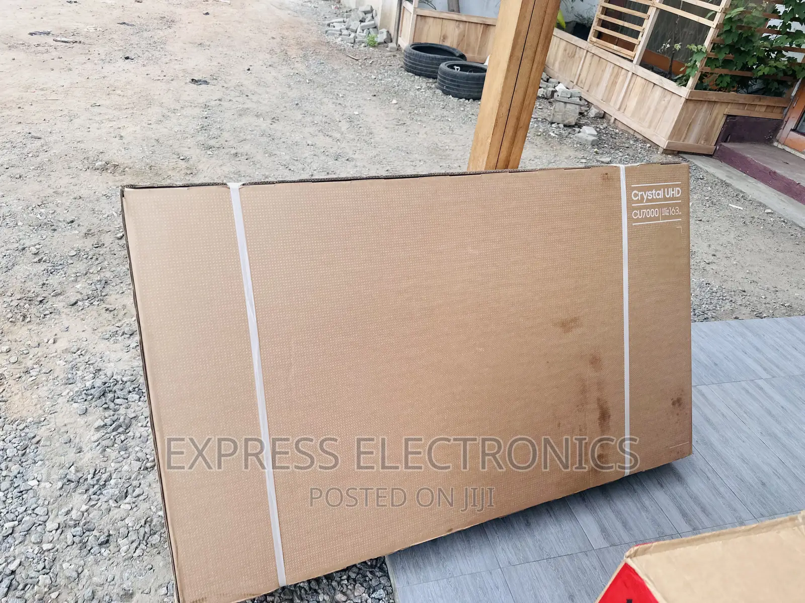 Hurry and Grab Samsung UHD Smart 55”Au7000 Tv 