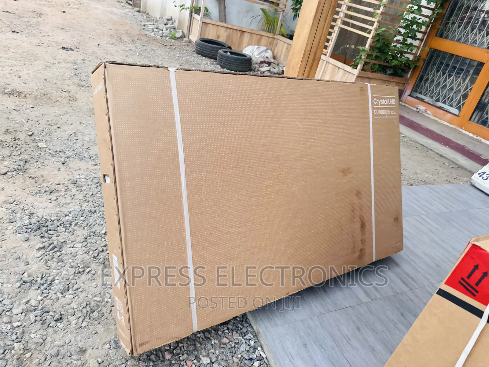 Stunning  Smart UHD Samsung 65”Cu71000