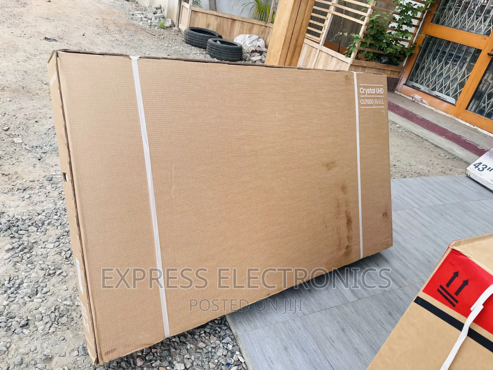 Stunning  Smart UHD Samsung 65”Cu71000