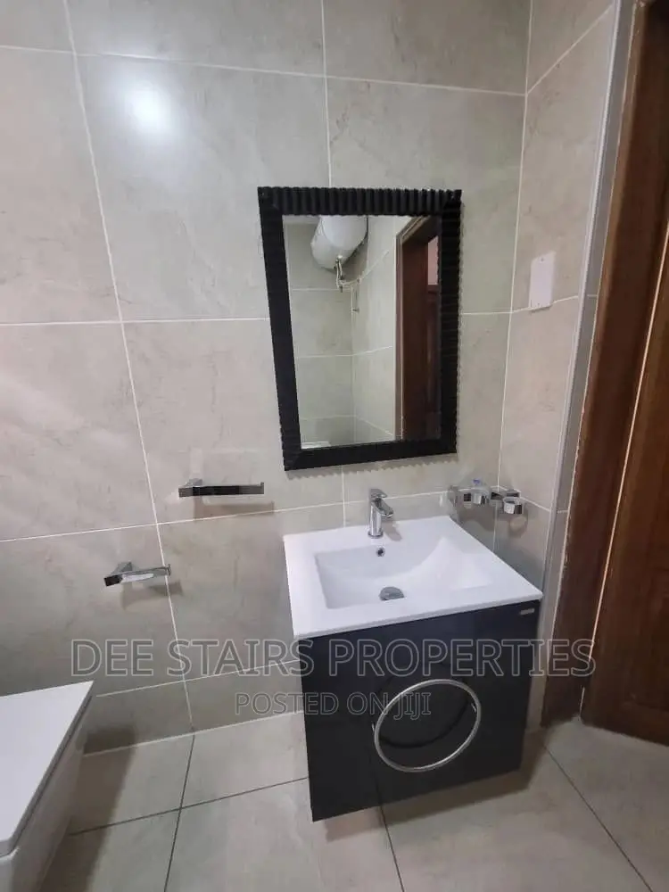 3bdrm Townhouse/Terrace in Cantonments for sale