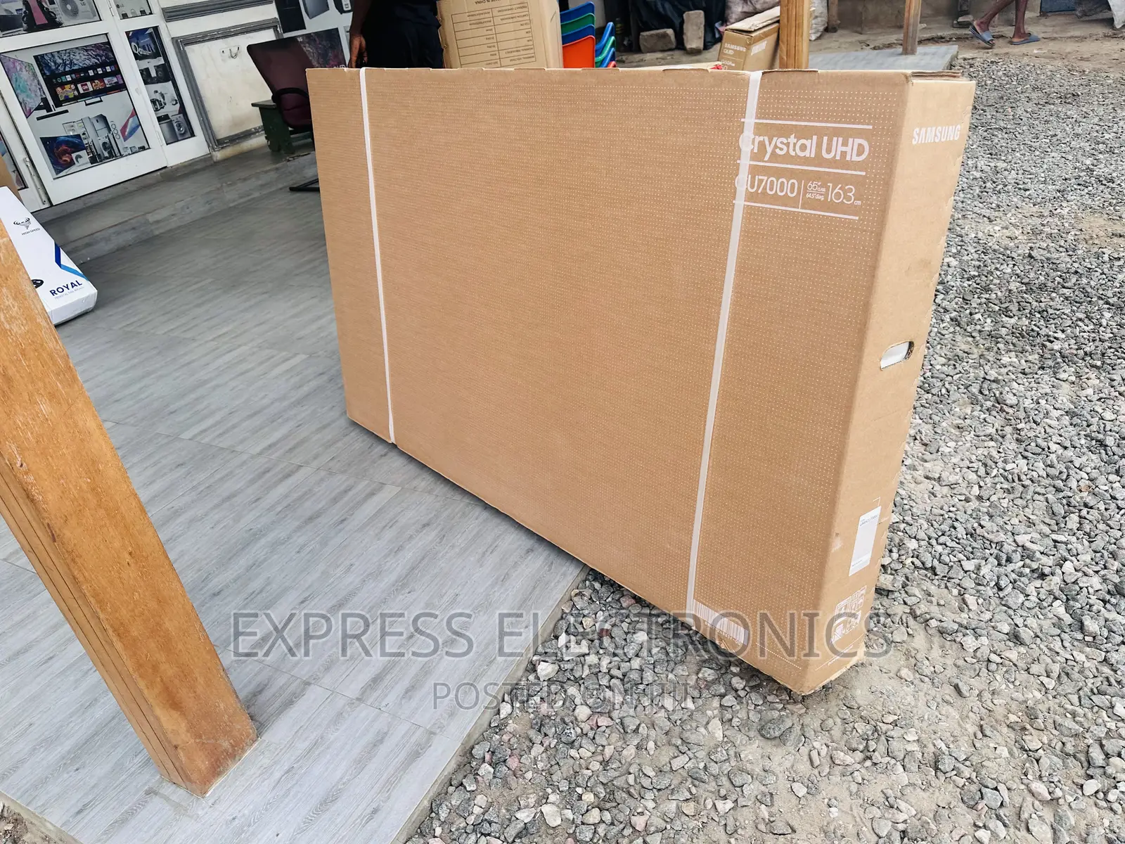 Very Authentic Slim Sleek UHD Smart 65”Cu7100