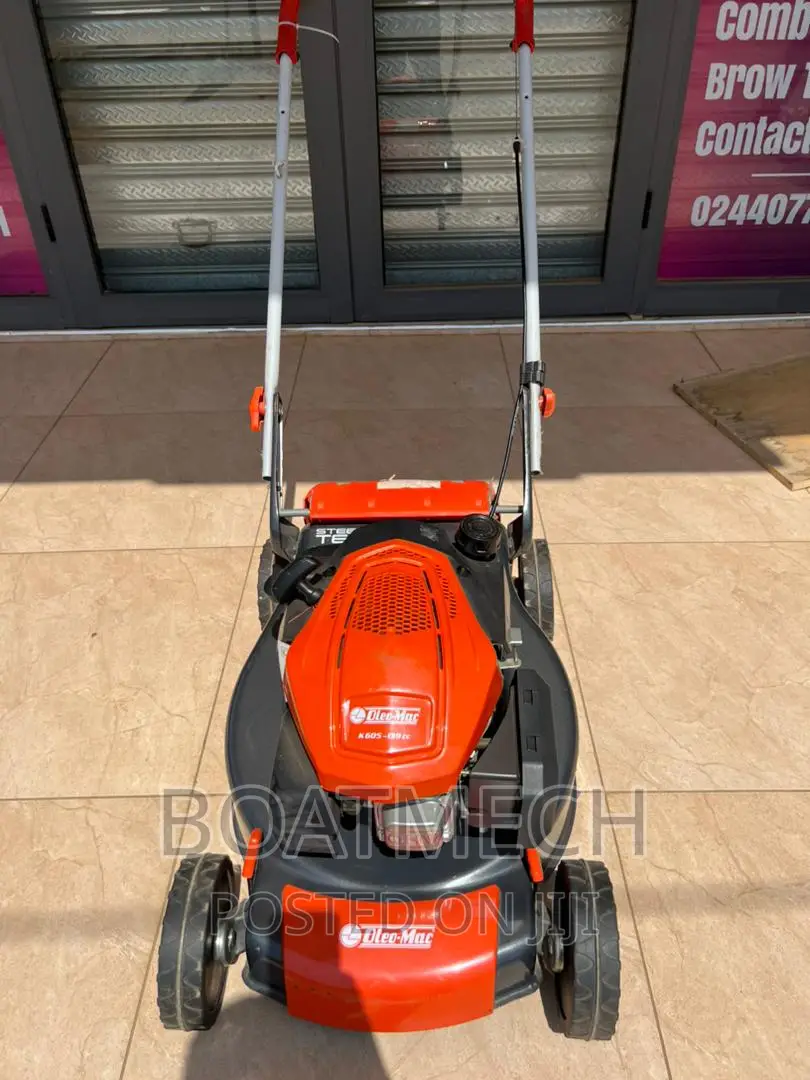 Oleo-mac Heavy Duty Rotary Petrol Lawnmower