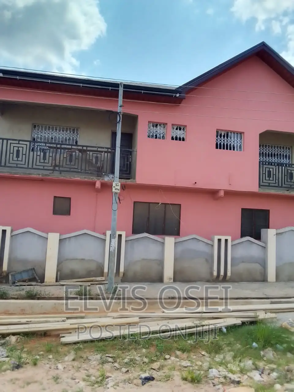 3bdrm Apartment in Top Base Gbawe for rent