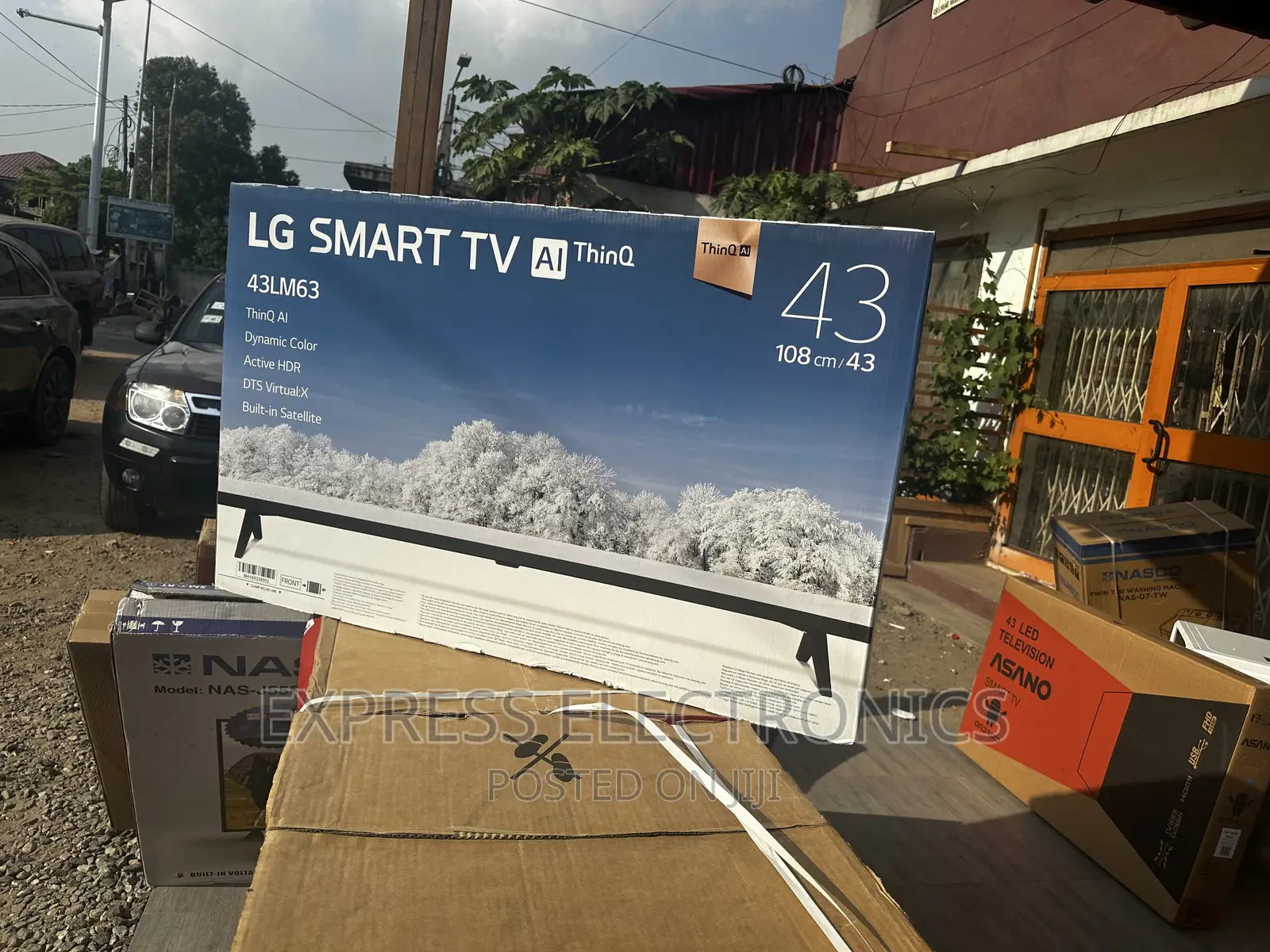 Grab Your Favorite  Lg Tv FHD Smart Satellite 43”LM637