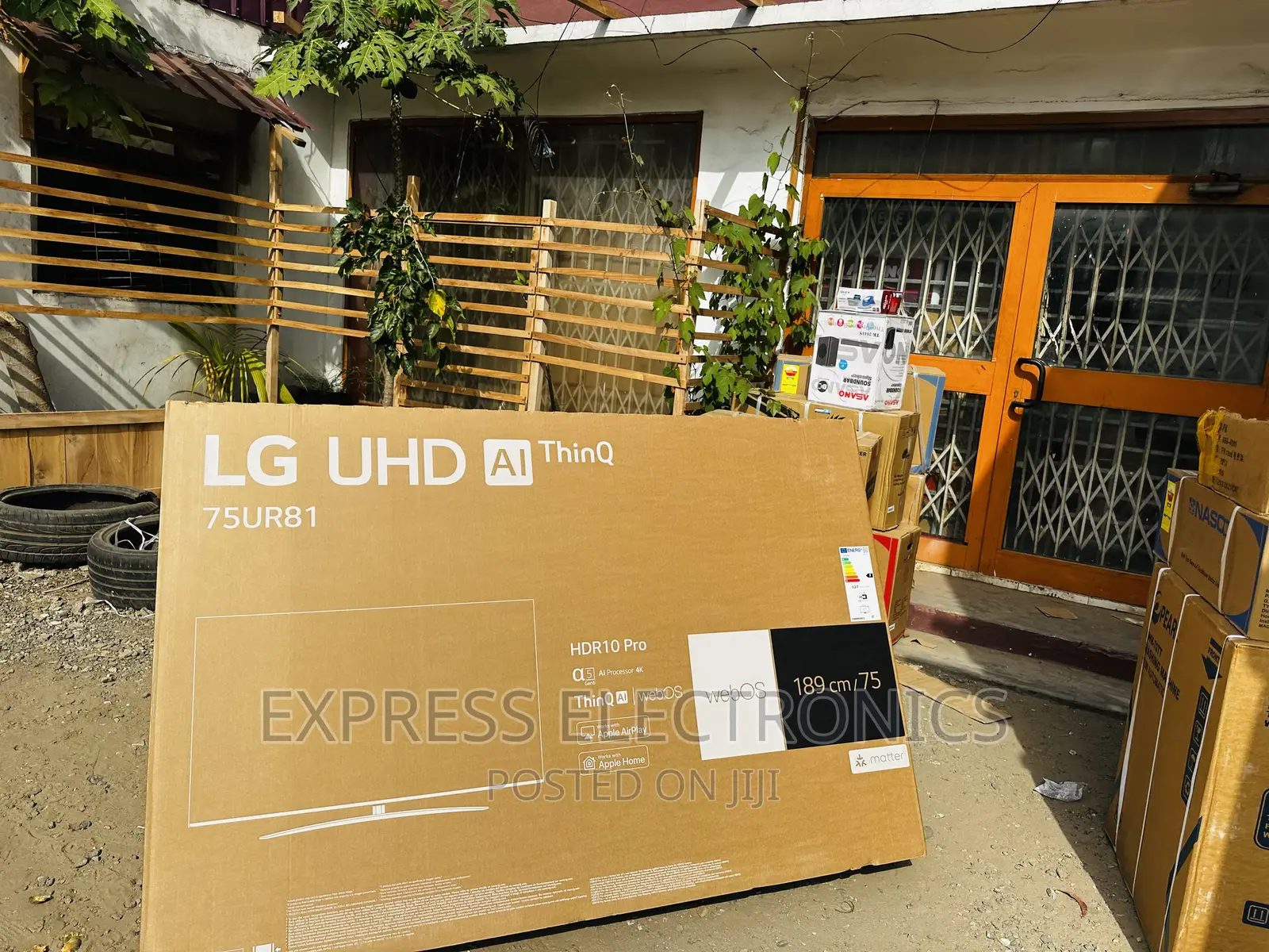 Fantastic Sleek UHD Smart 75”UR81 LG