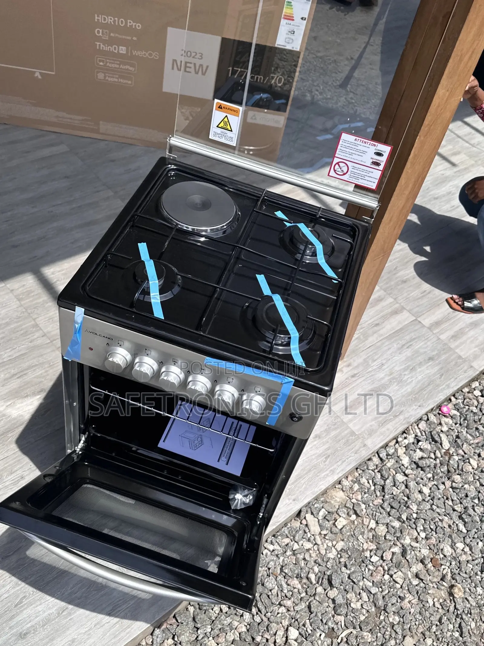 Sliver 3 Gas Cooker 1 Electric 50x50 Oven With Grill Glass
