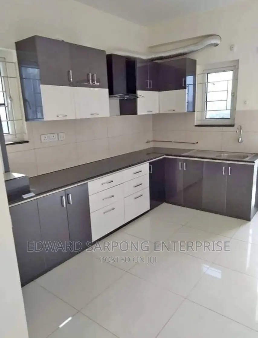 Kitchen Cabinets And Countertops