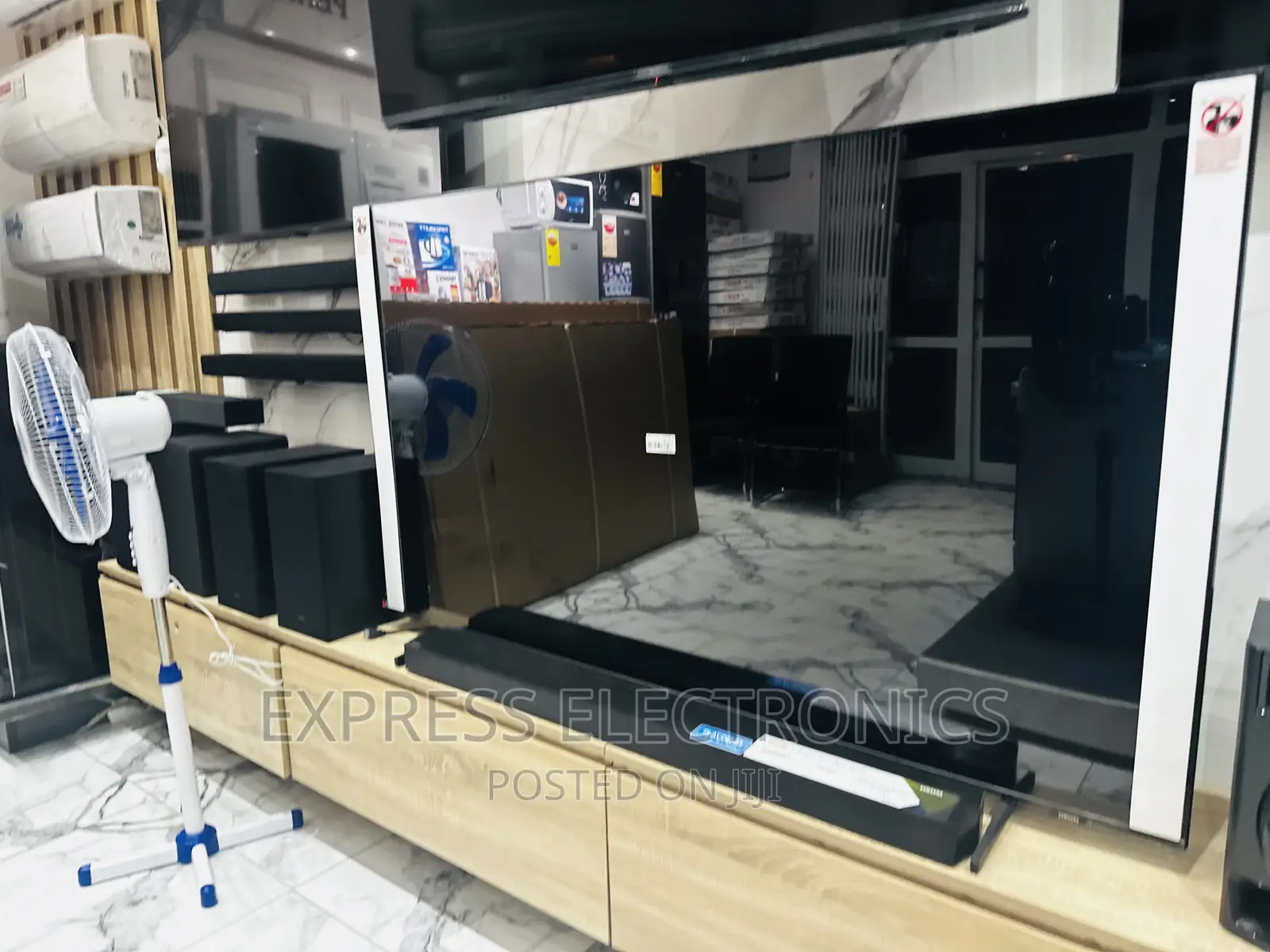 65bu8002–Samsung —UHD Smart Tv 