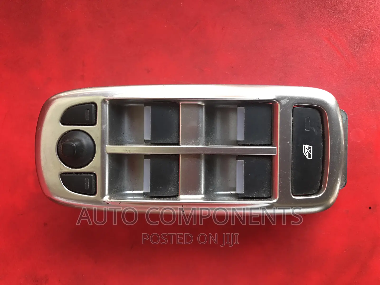 Range Rover ( Sports, Evoque, Jargua Xj, Etc) Door Switch)