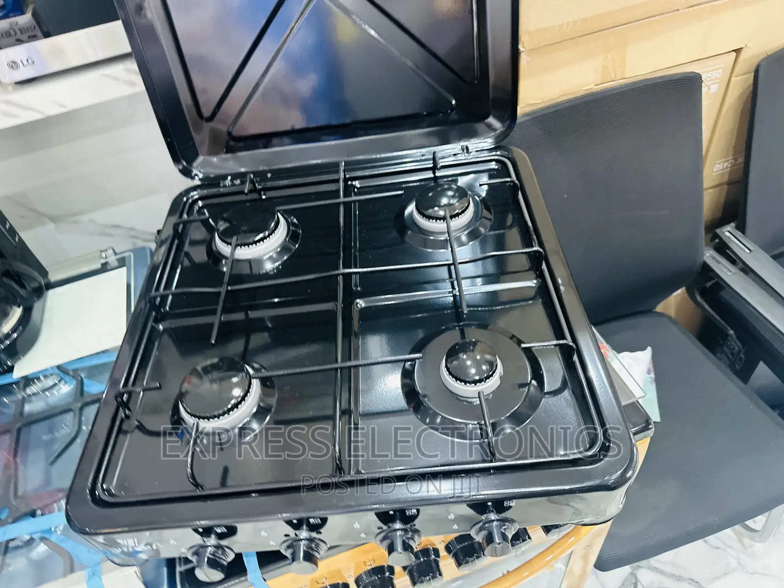 Strong  Black Finish Gas Cookery Stove 4burner Yucel