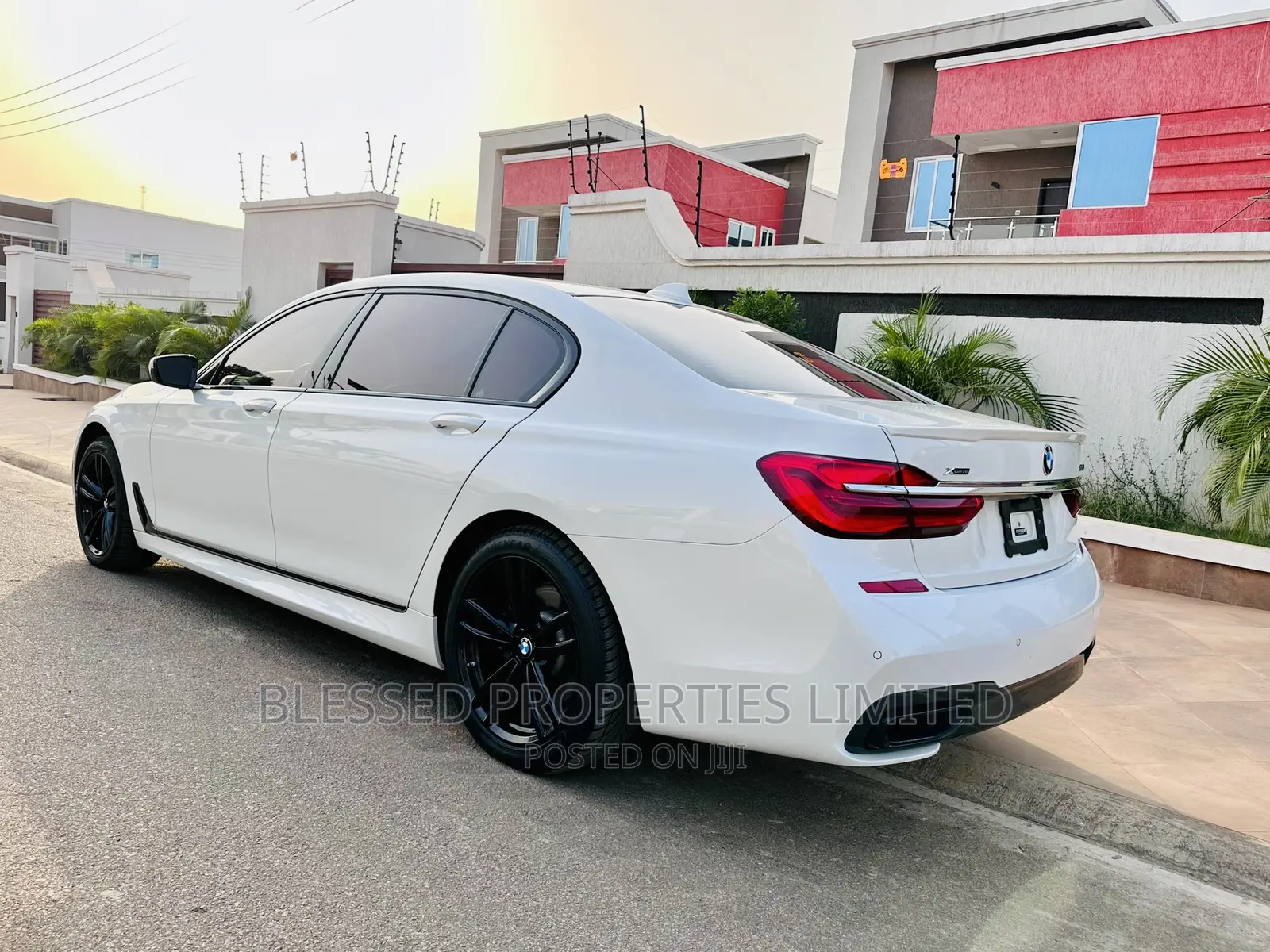 BMW 7 Series 2019 White