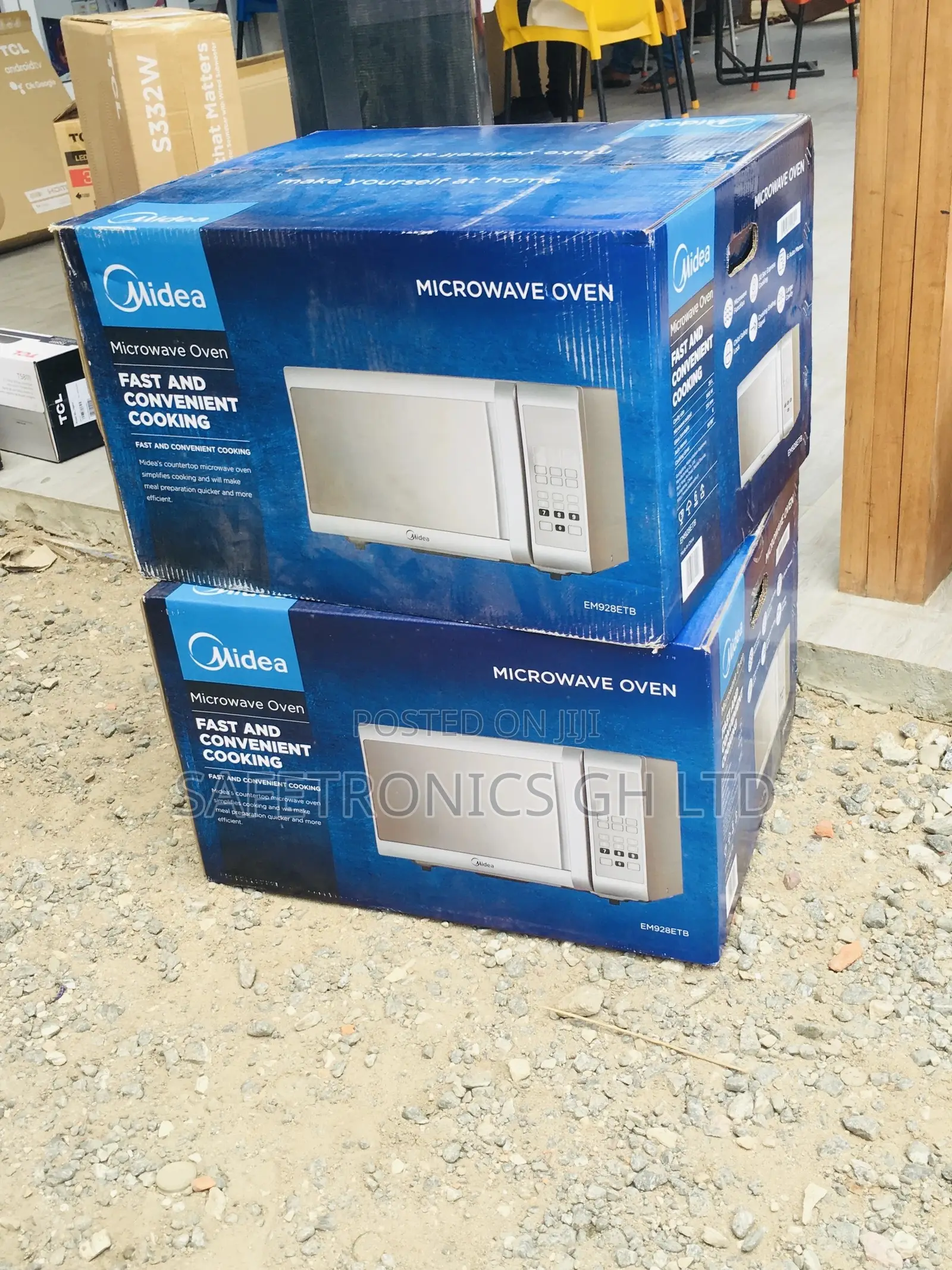 EM928ETB Countertop Electric 28 Liters Gray Midea Microwave
