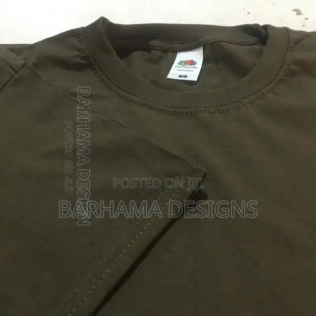 Plain T-Shirt