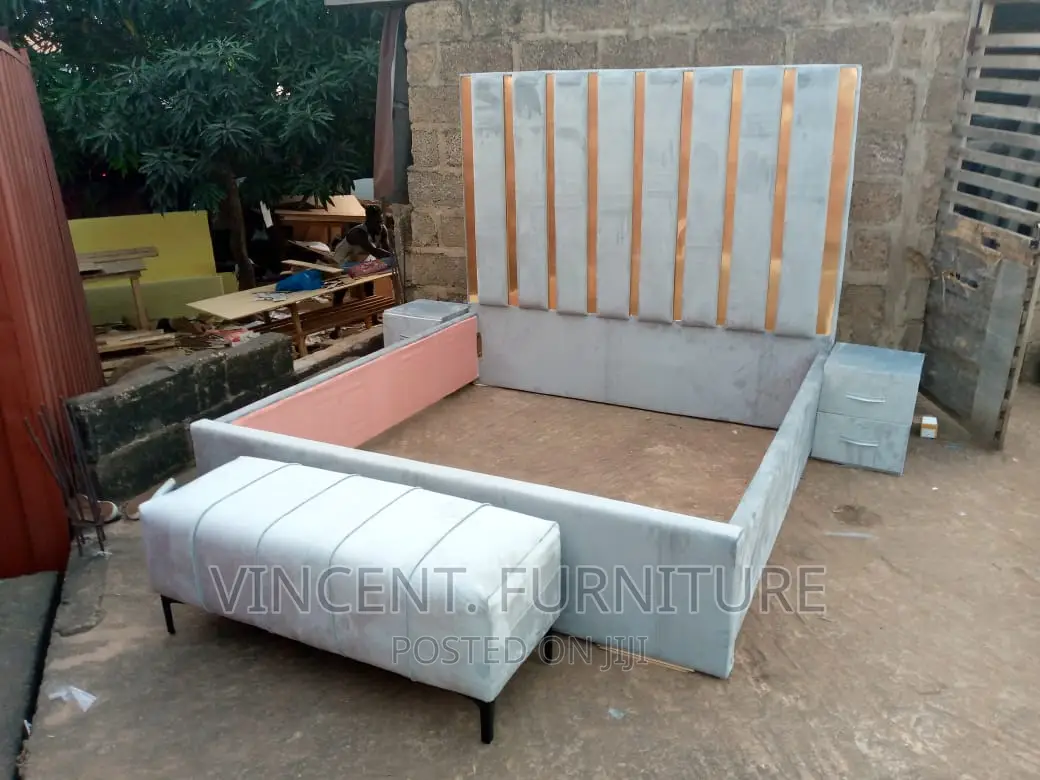 Queen Size Bed Frame With Side Drawers and Ottoman