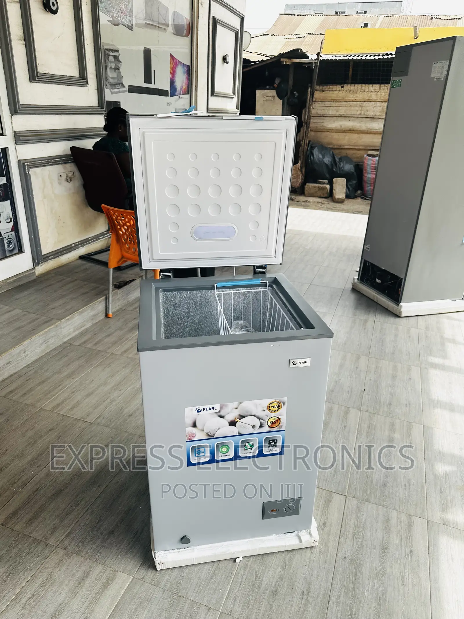PCF-127~~Chest Freezer Single Door Pearl 109L Grey Shine