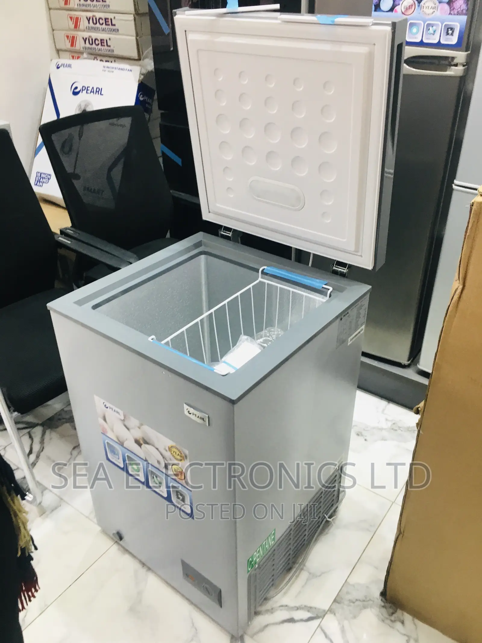 Pearl 100liters Chest Freezer