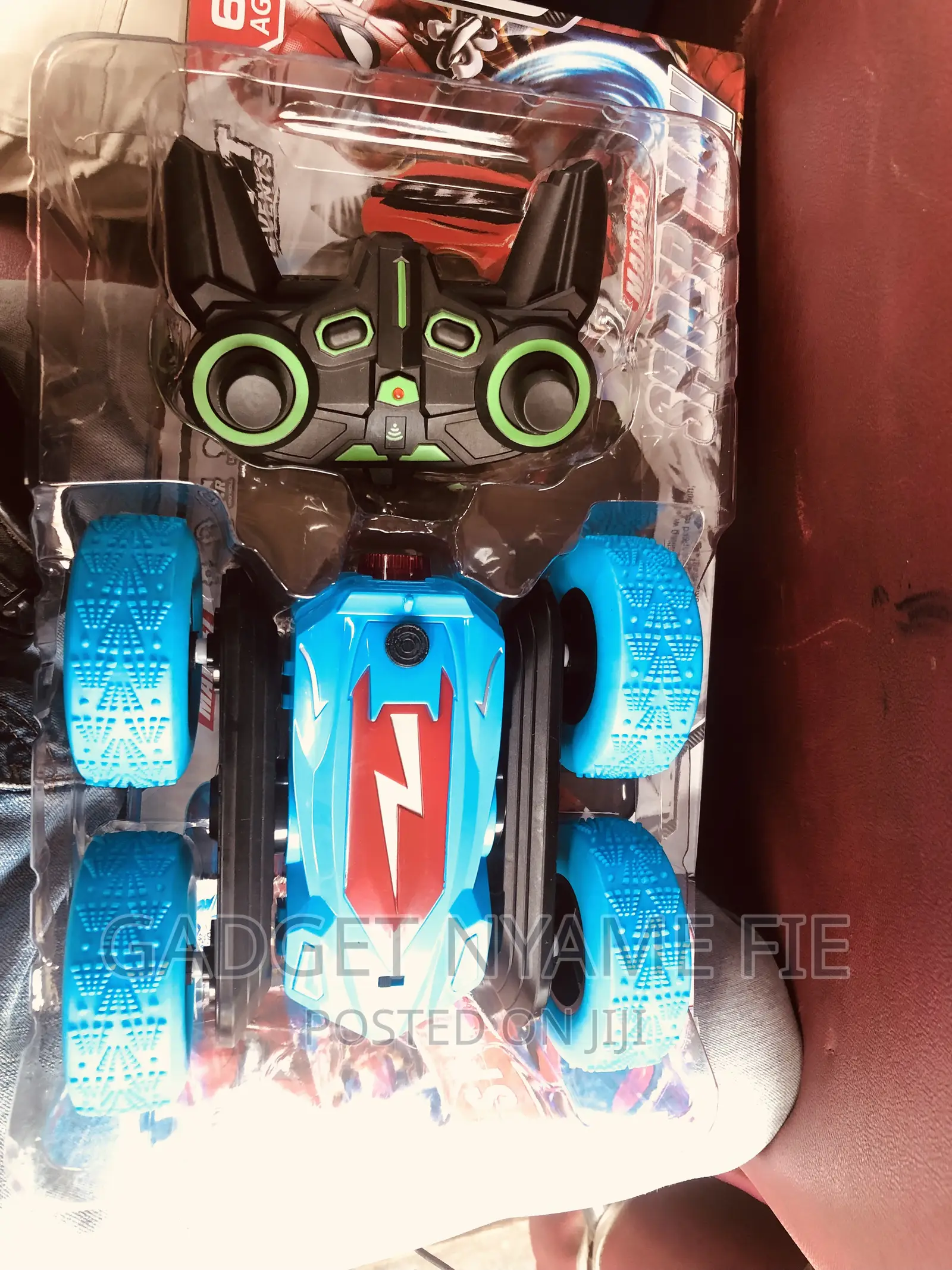 Rechargeable Monster Truck With Wireless Remote Control