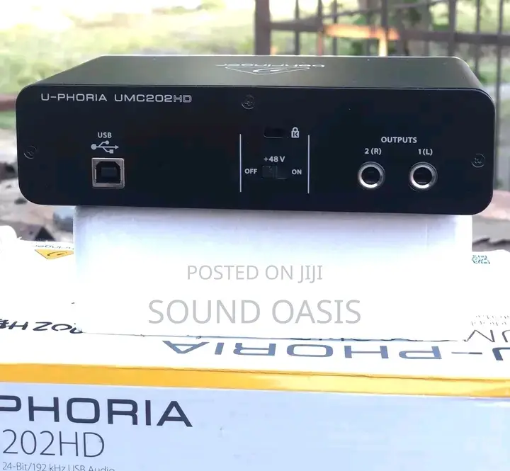 U-Phoria
Behringer U-Phoria Umc202hd Usb Audio Interface