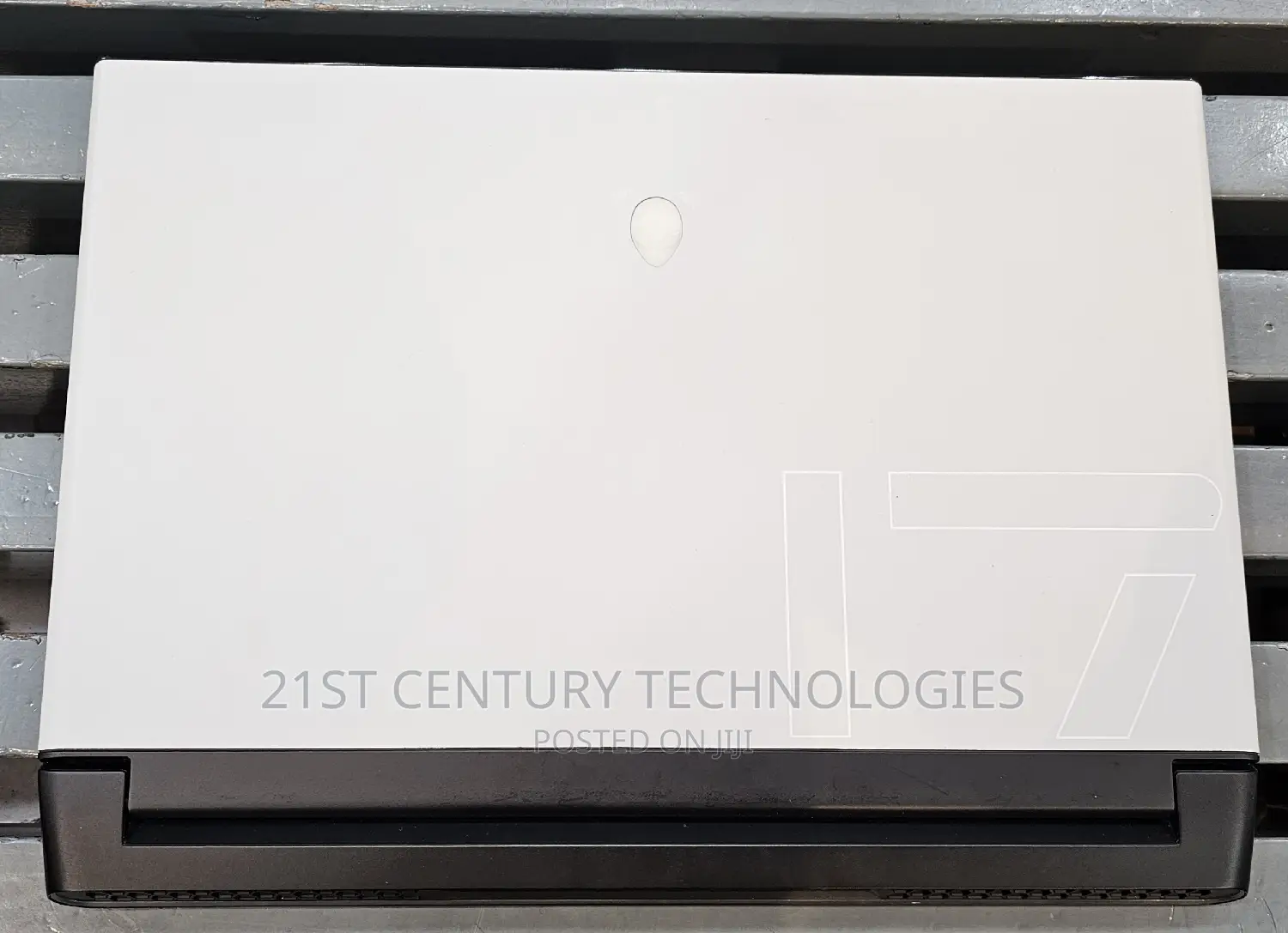 Laptop Dell Alienware M17 R3 16GB Intel Core I7 SSD 1T