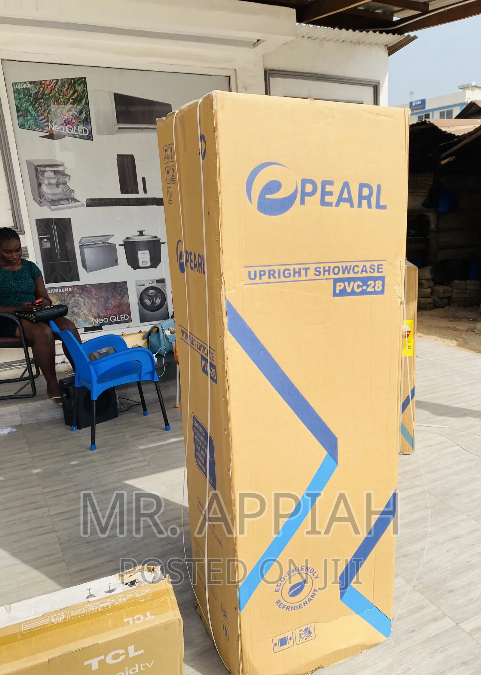 Original Pearl PVC-28 Electric Beverage Cooler.