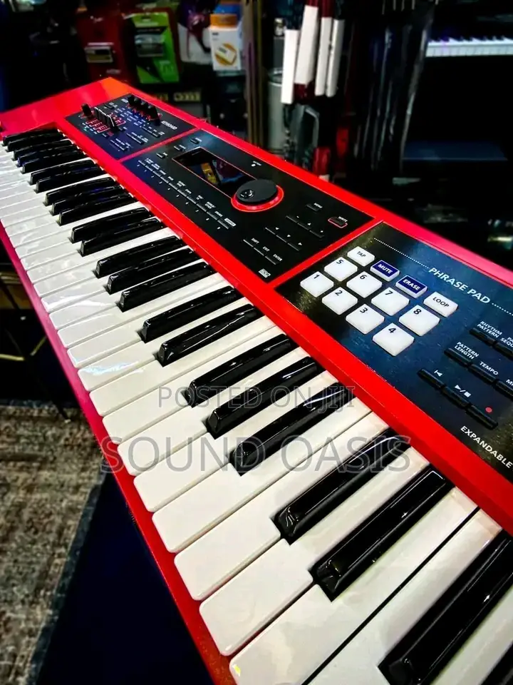 Roland Xps-30 Red Expandable Synthesizer 61 Keys