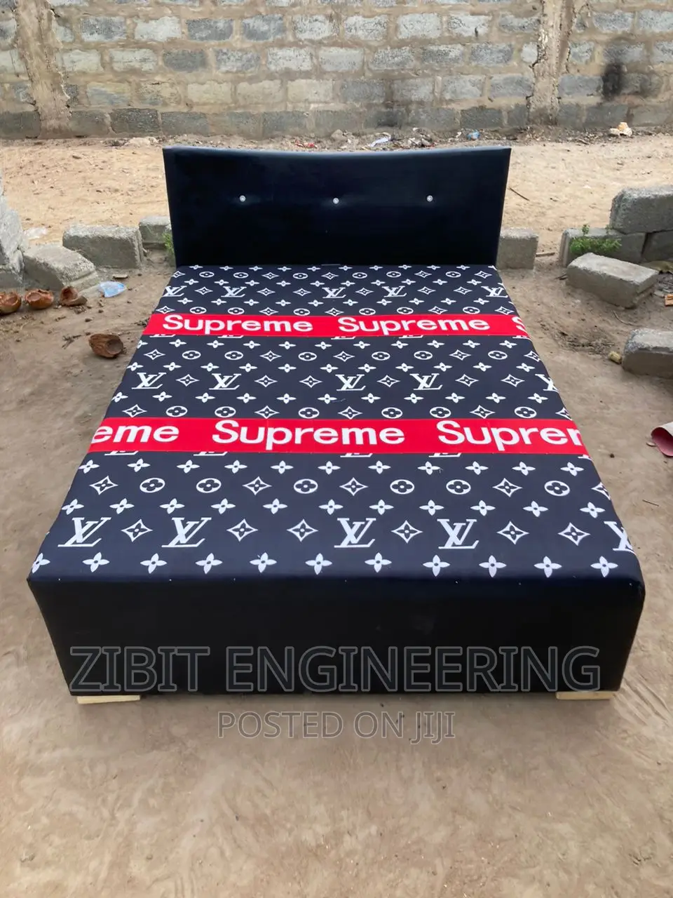 Inbuilt Double Bed