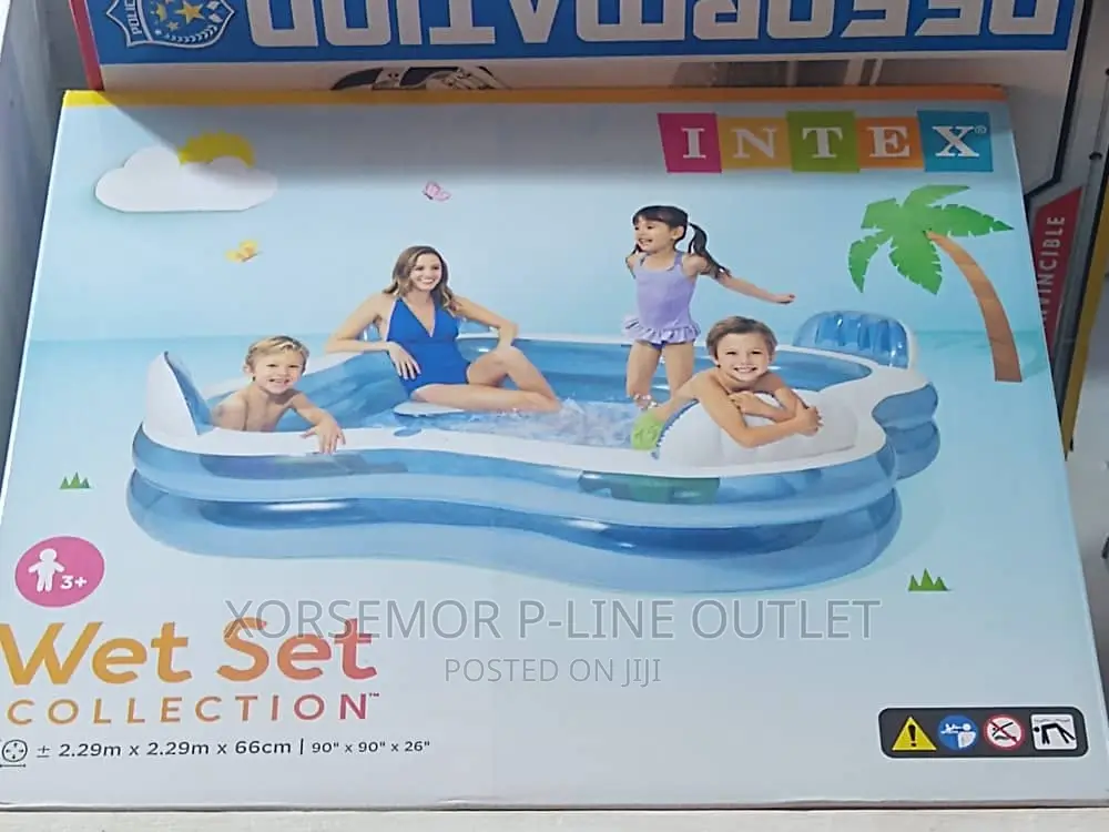 Wet Set Family Pool