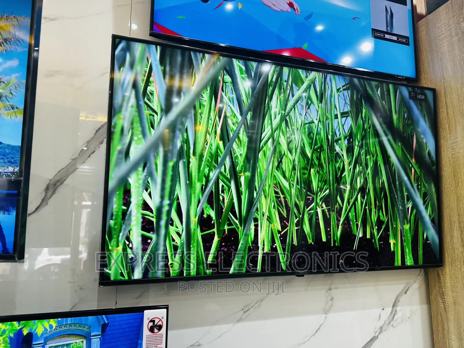 Smart Glossy LED Tv  Screen LG 55”UR73
