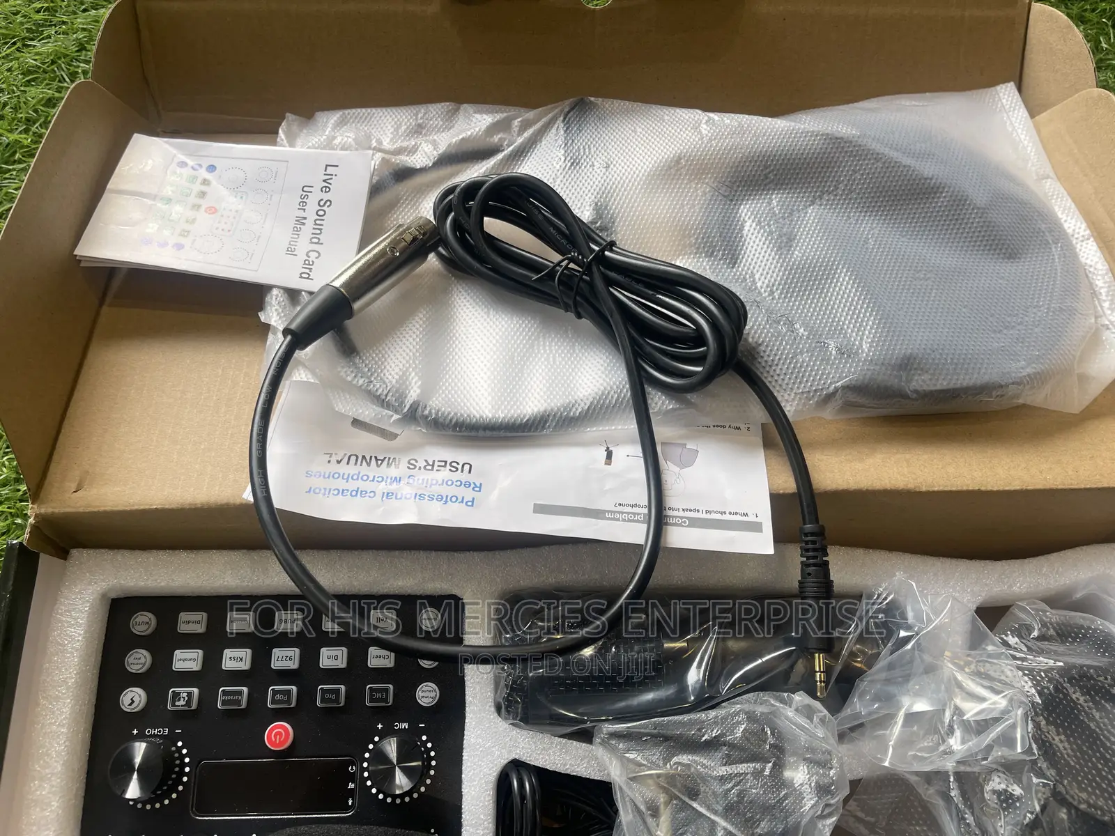 Studio Microphone and Soundcard Set