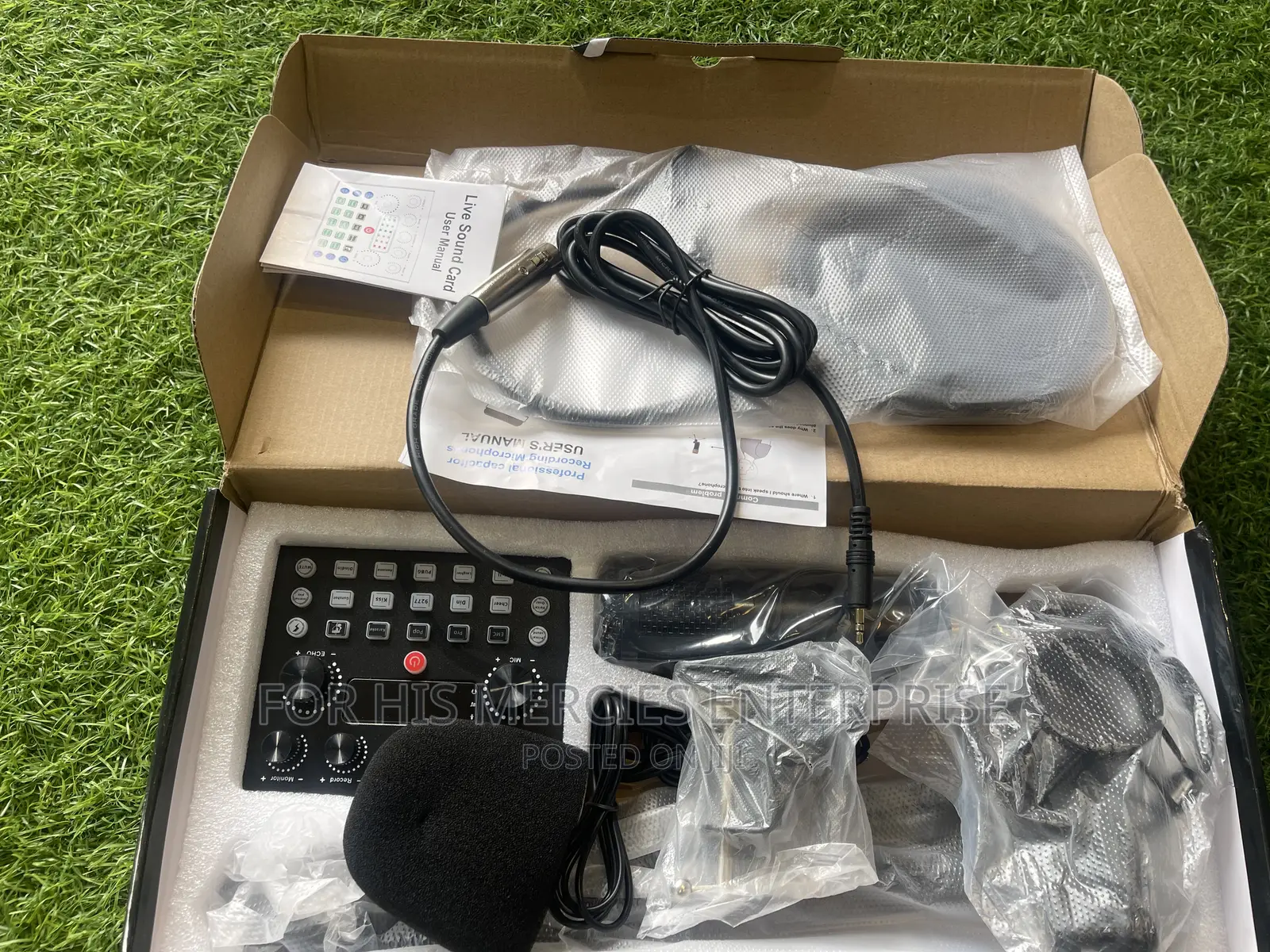 Studio Microphone and Soundcard Set