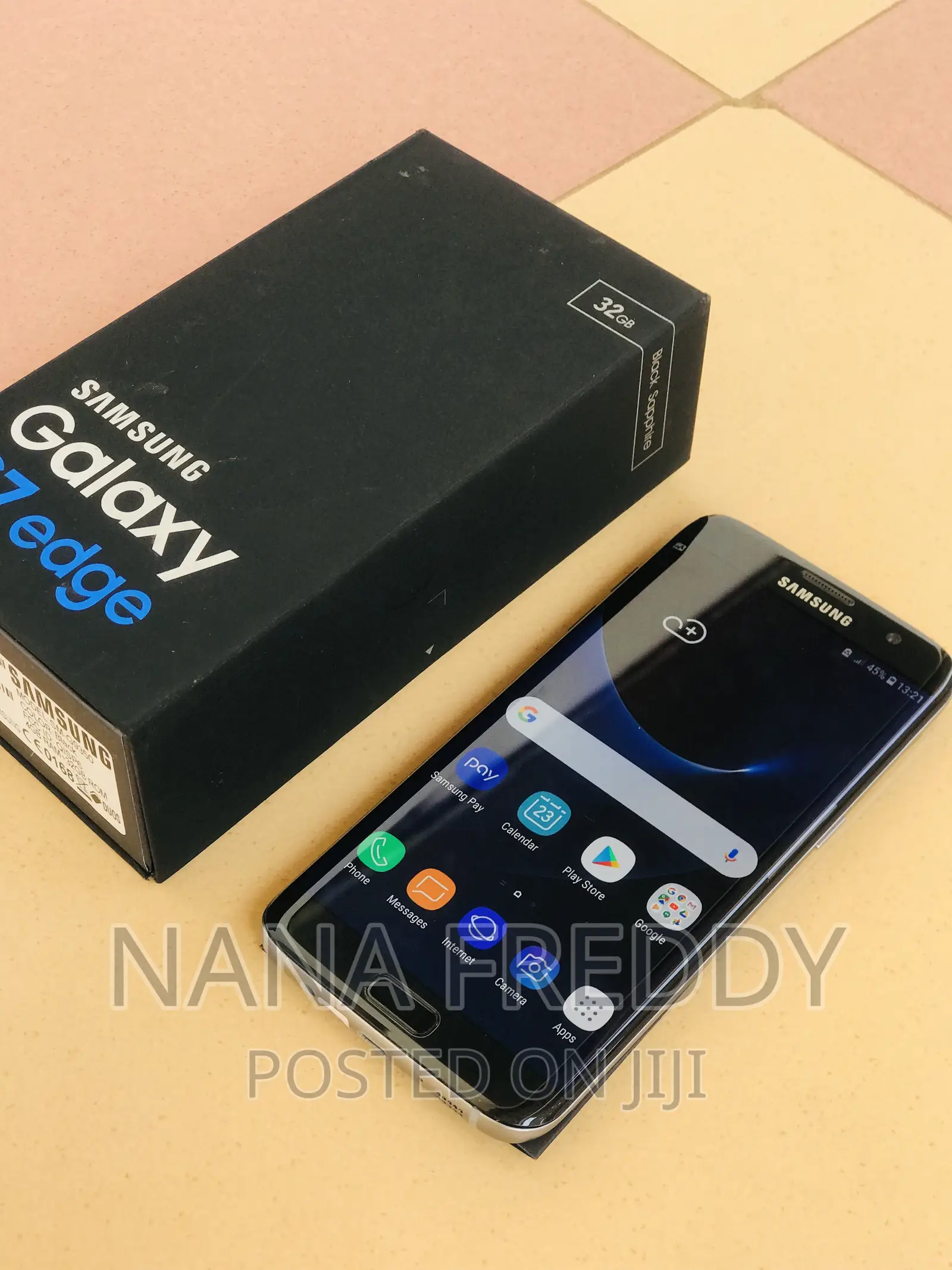 New Samsung Galaxy S7 edge 32 GB Black