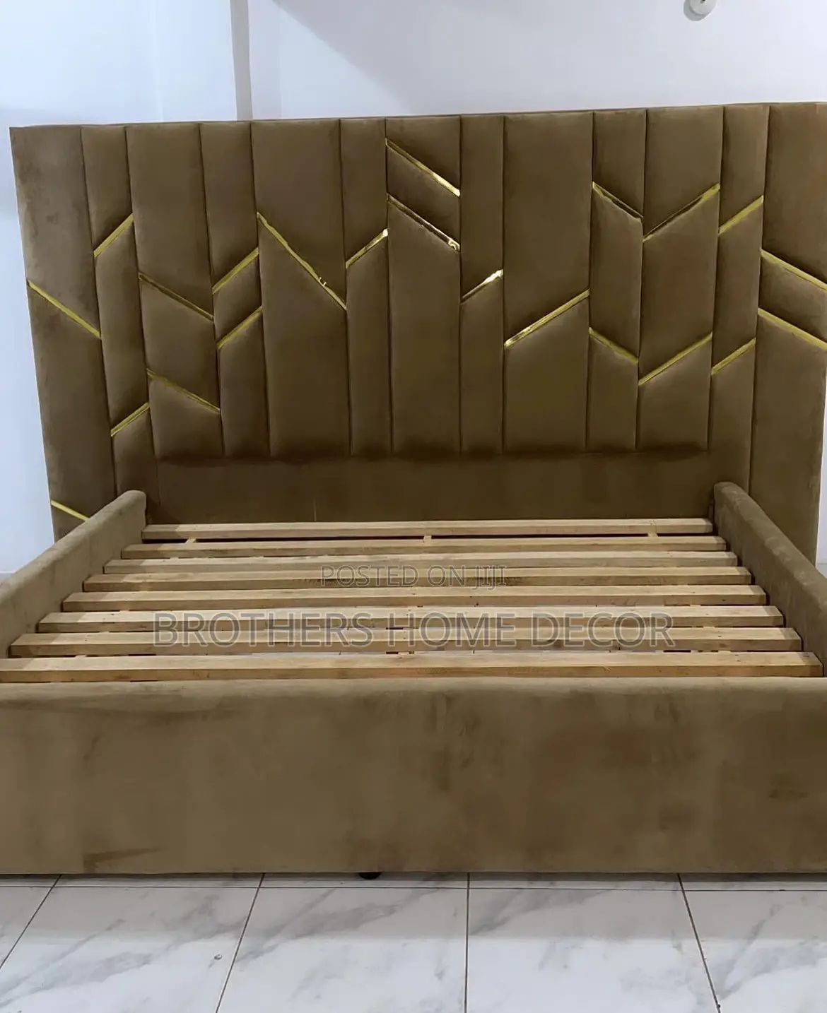 Classic Foreign Queen Size Bedframe 72x75