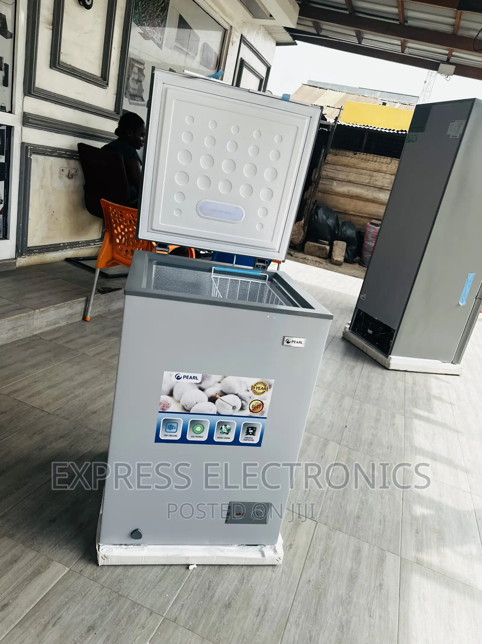 PCF-127 Single Door Chest Freezer Pearl Grey ___.
