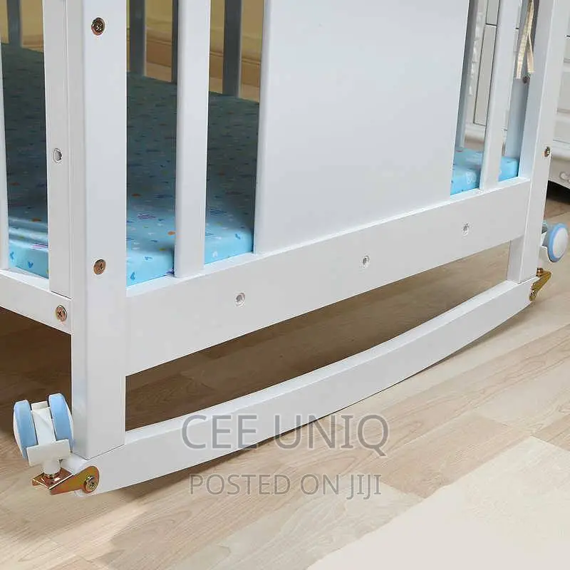 Kids Convertible Cot or Crib