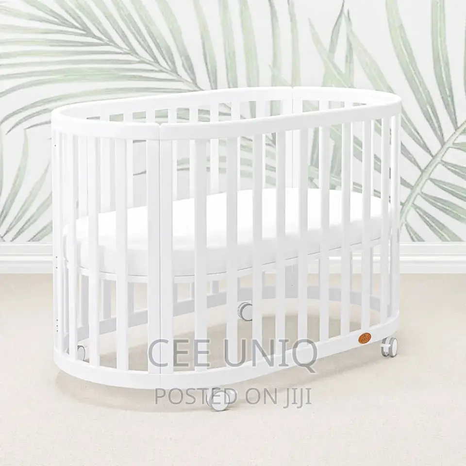 Multifunctional Baby Crib or Baby Wooden Cot