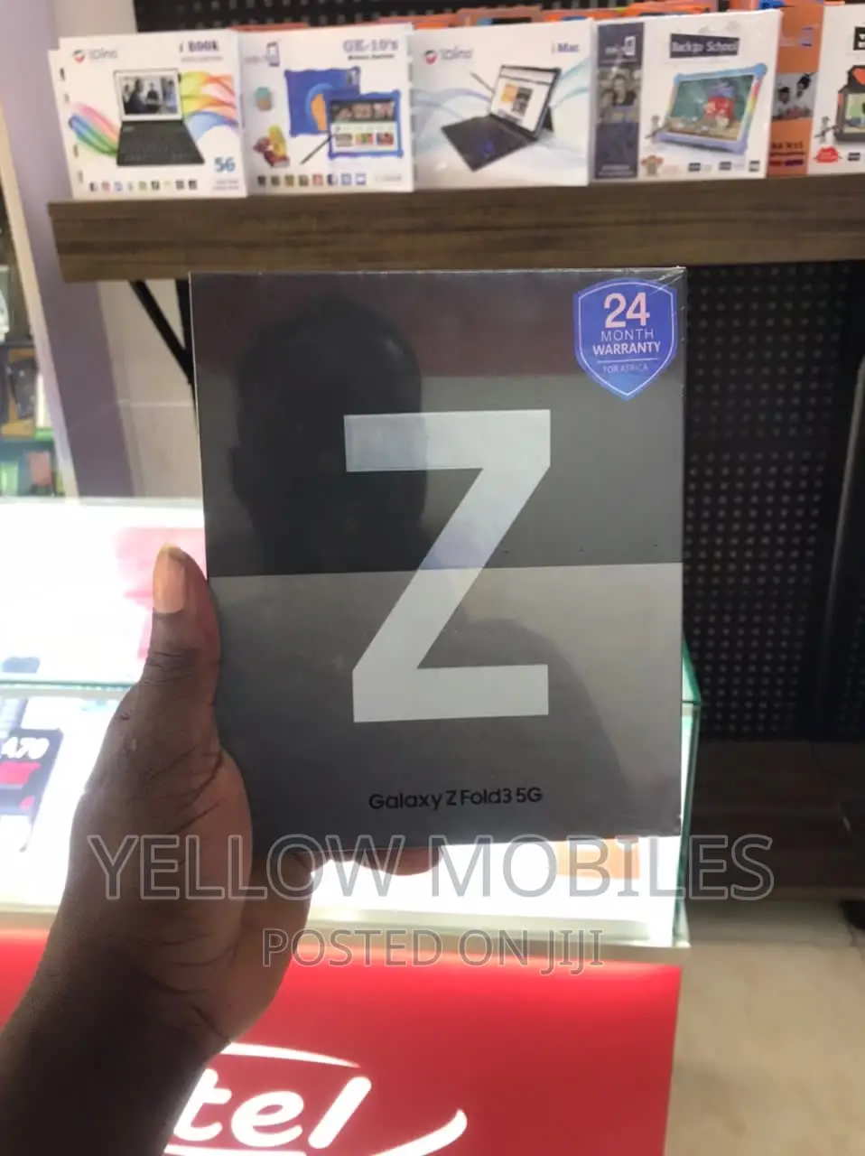 New Samsung Galaxy Z Fold 3 256 GB Gold