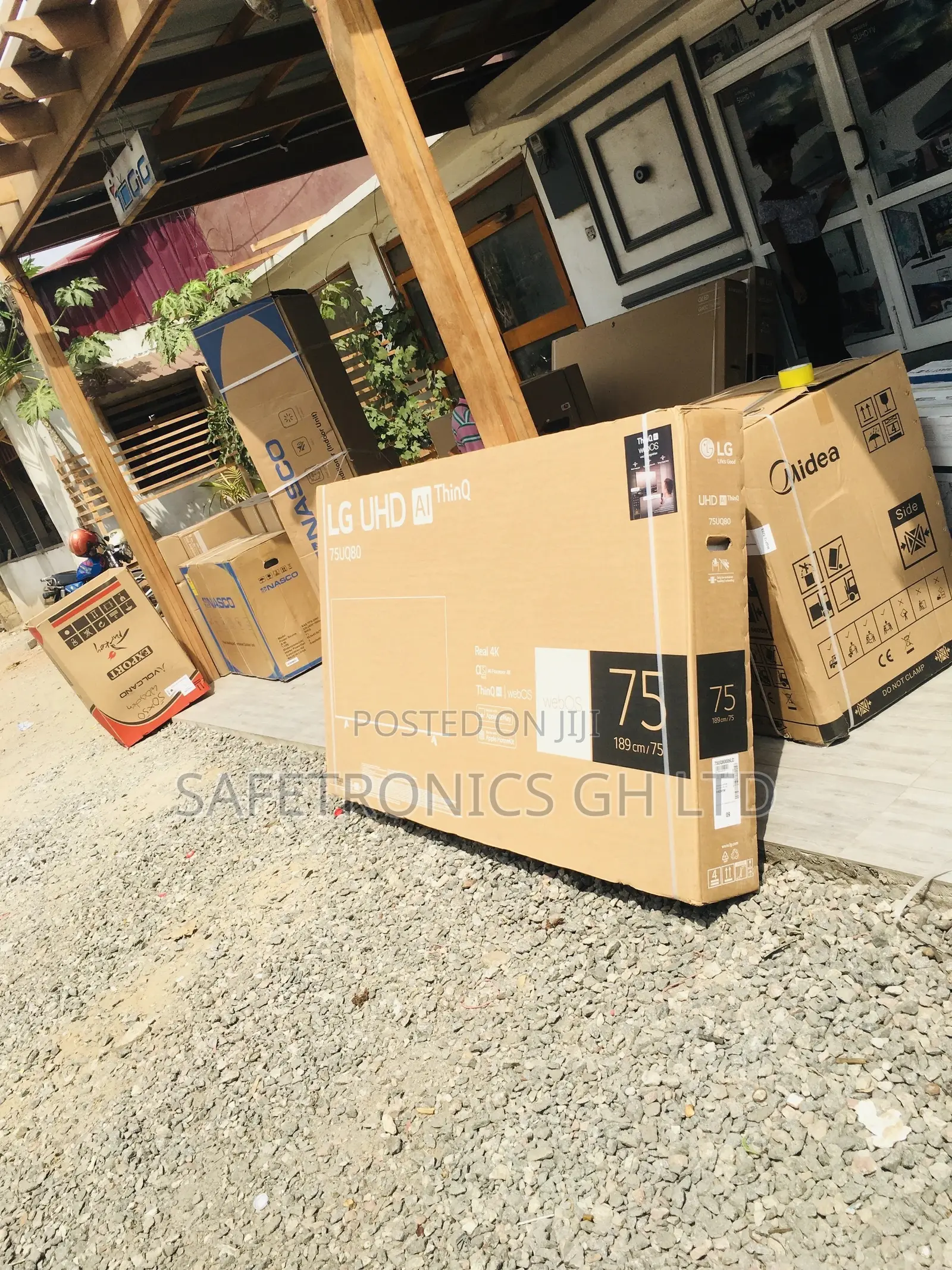 Smart Lg Black 75 Inches Glossy Led Uq80 Electric Uhd Tv