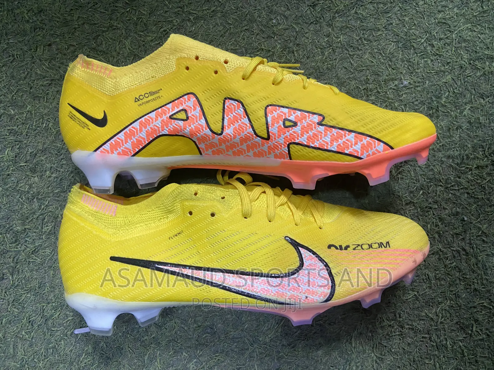 Original New Football Boot Available at Cool Price