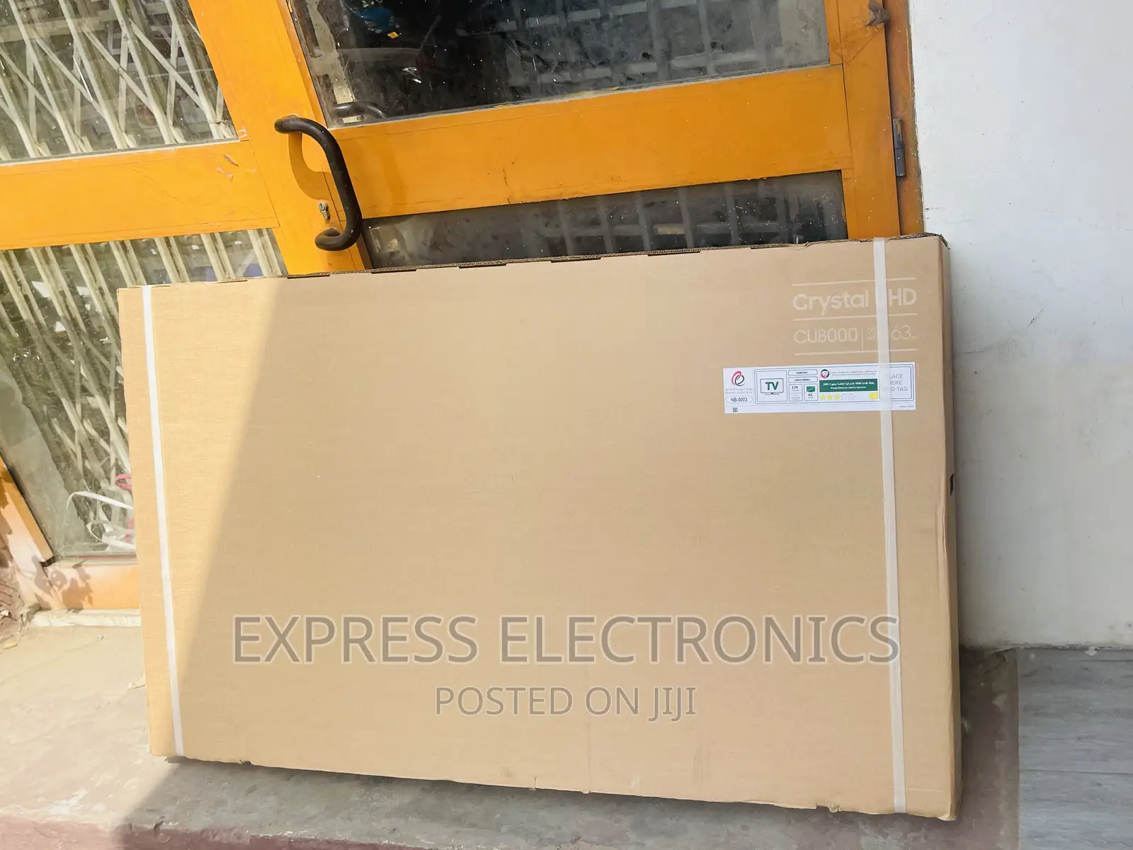 Samsung 65”CU8000 UHD Smart Screen Glossy LED Display