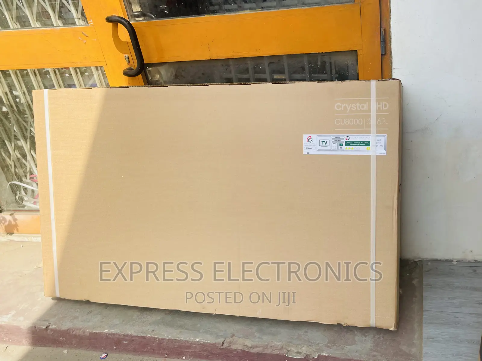 Samsung 65”CU8000 UHD Smart Screen Glossy LED Display