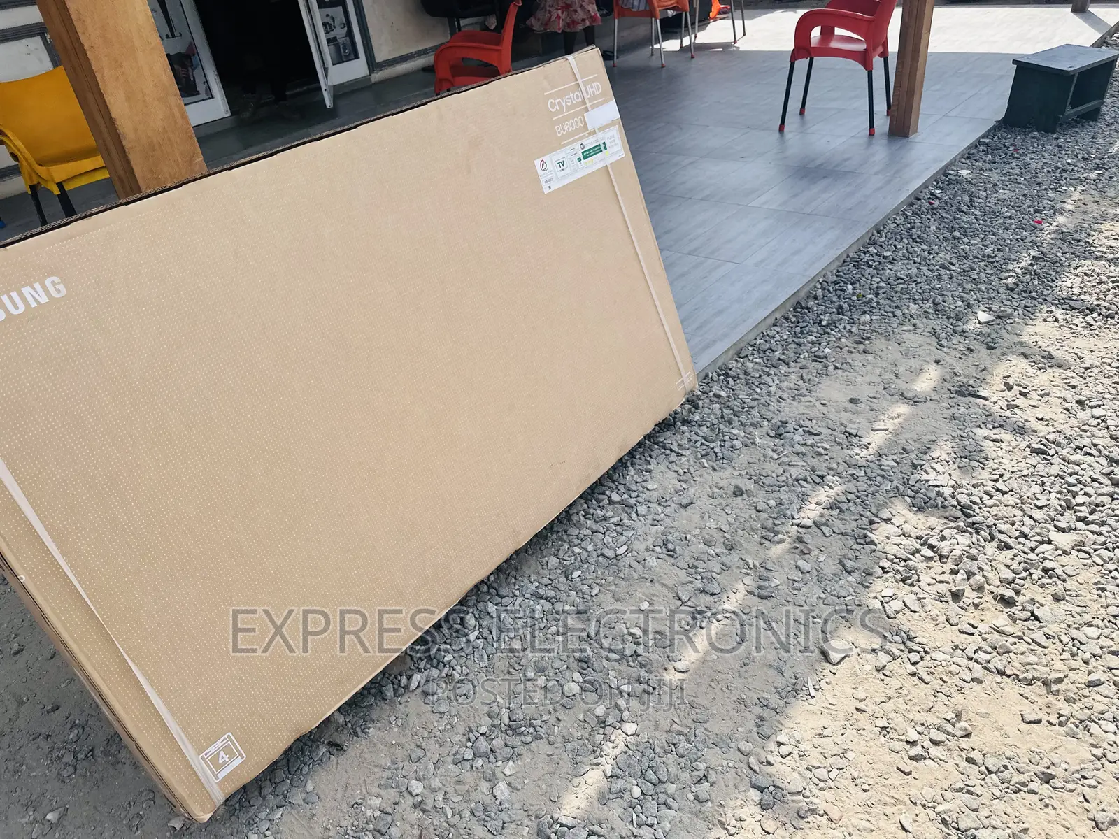 Glossy Slim Samsung 55”Cu8000 UHD Smart LED Display
