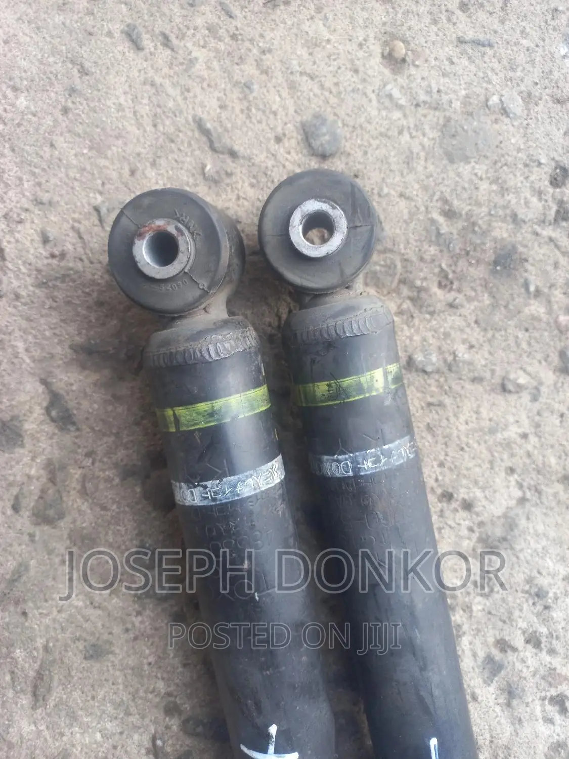 Vitz,Yaris,Passo Back Shocks