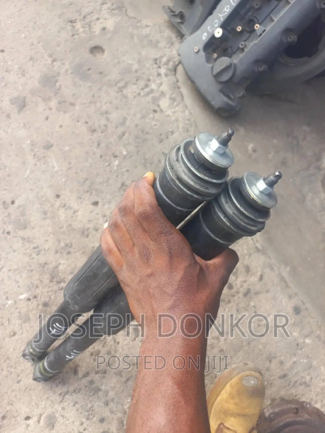 Vitz,Yaris,Passo Back Shocks