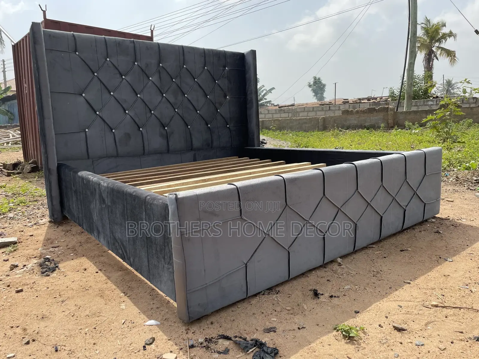 Queen Size Bedframe 72x75 (Grey Color)