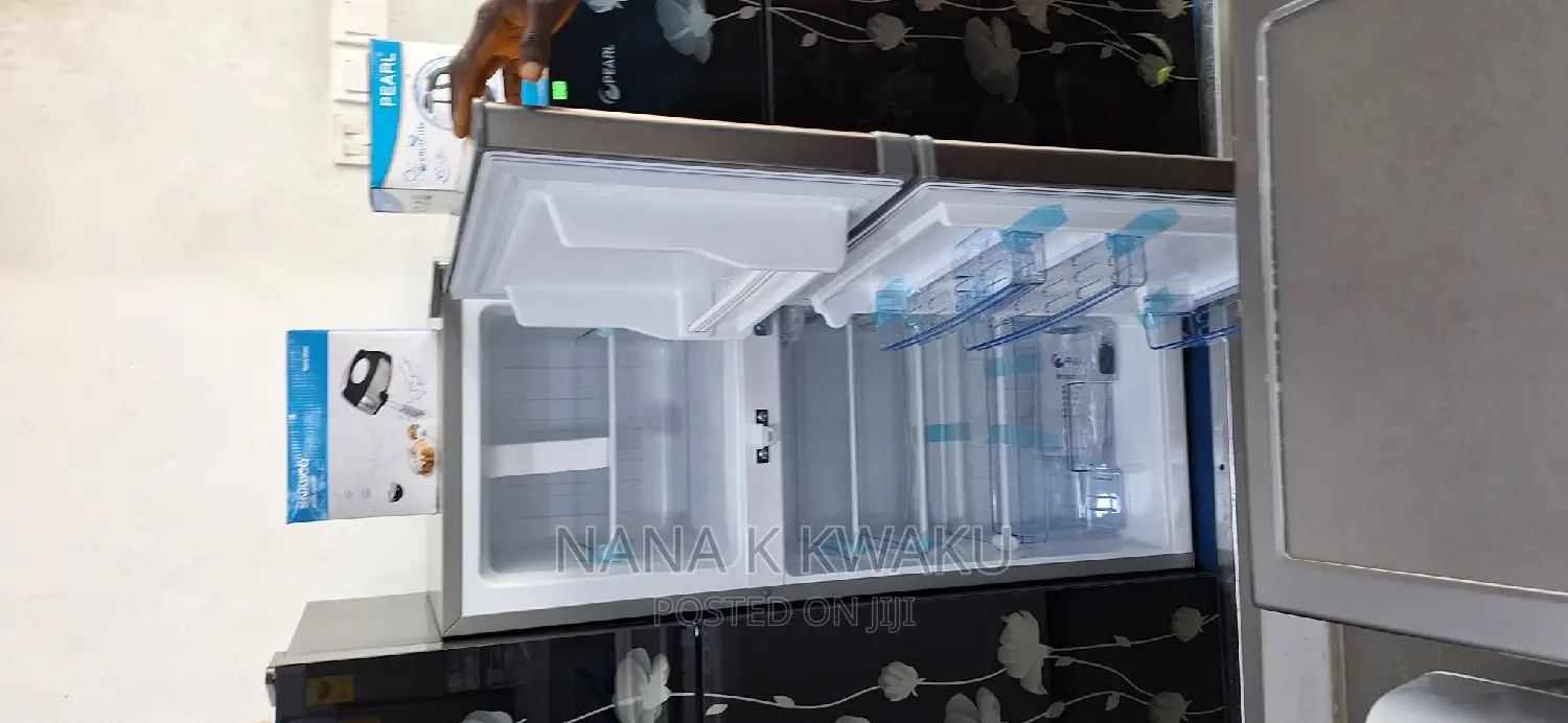 Pf17t_pearl Silver_colour Top_freezer Fridge