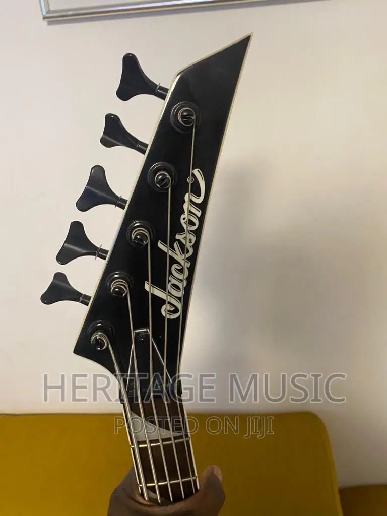 Jackson Active Bass