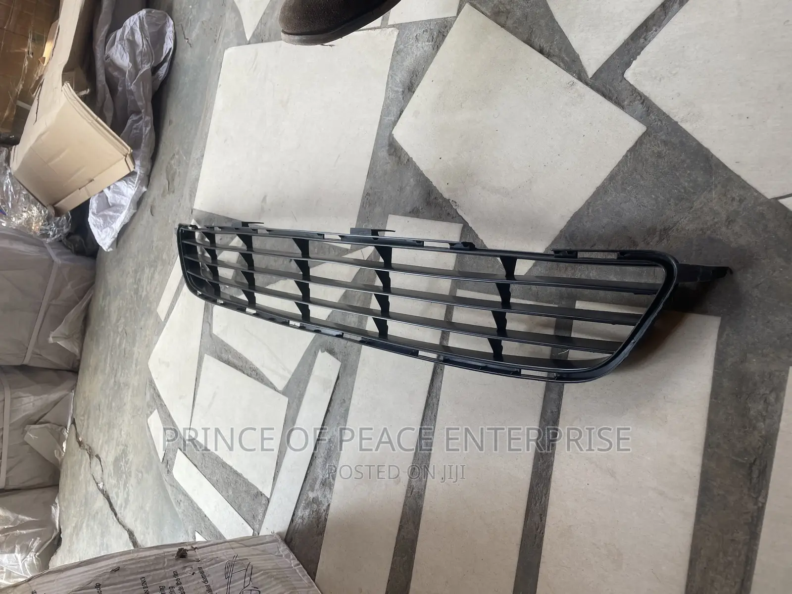 Corolla 2009 Front Bumper Down Grill ( New )