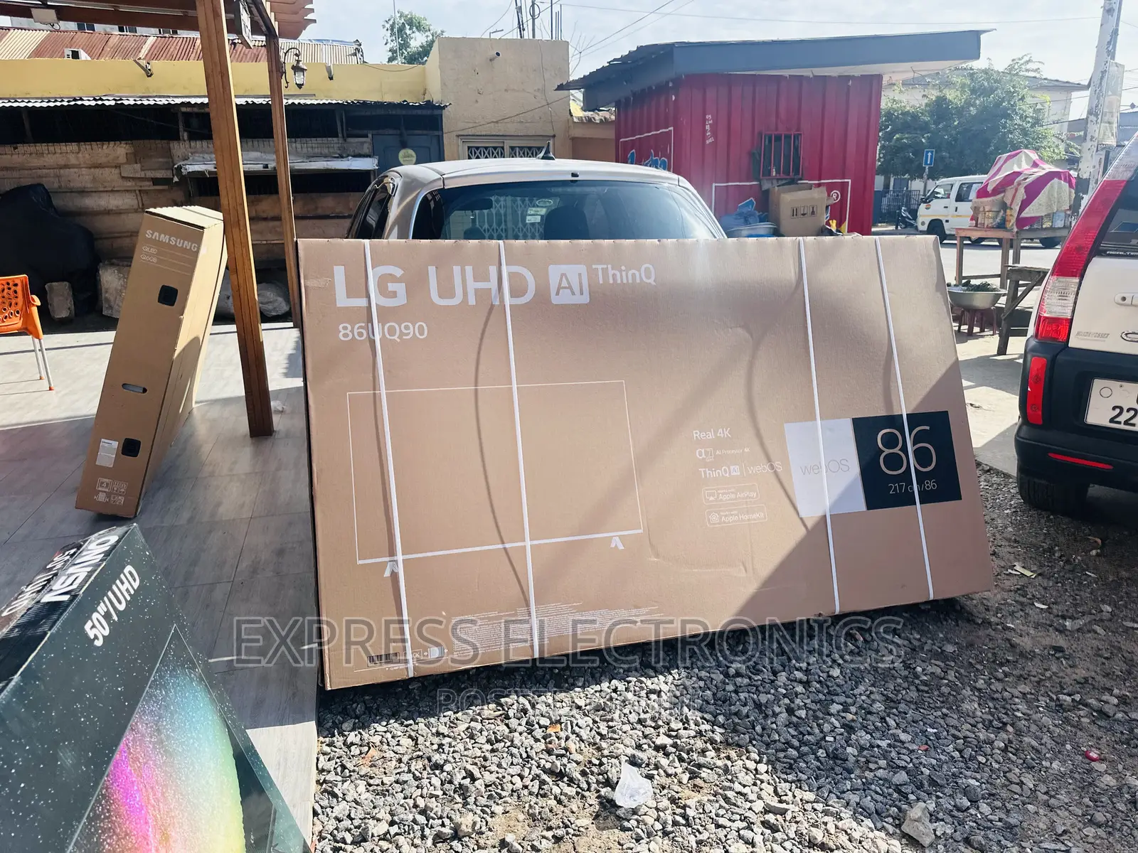 UHD Smart Glossy Slim Lg 86”UQ90 Real Cinema Experience